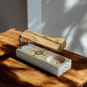 Quemador de palo santo con nudo de bruja